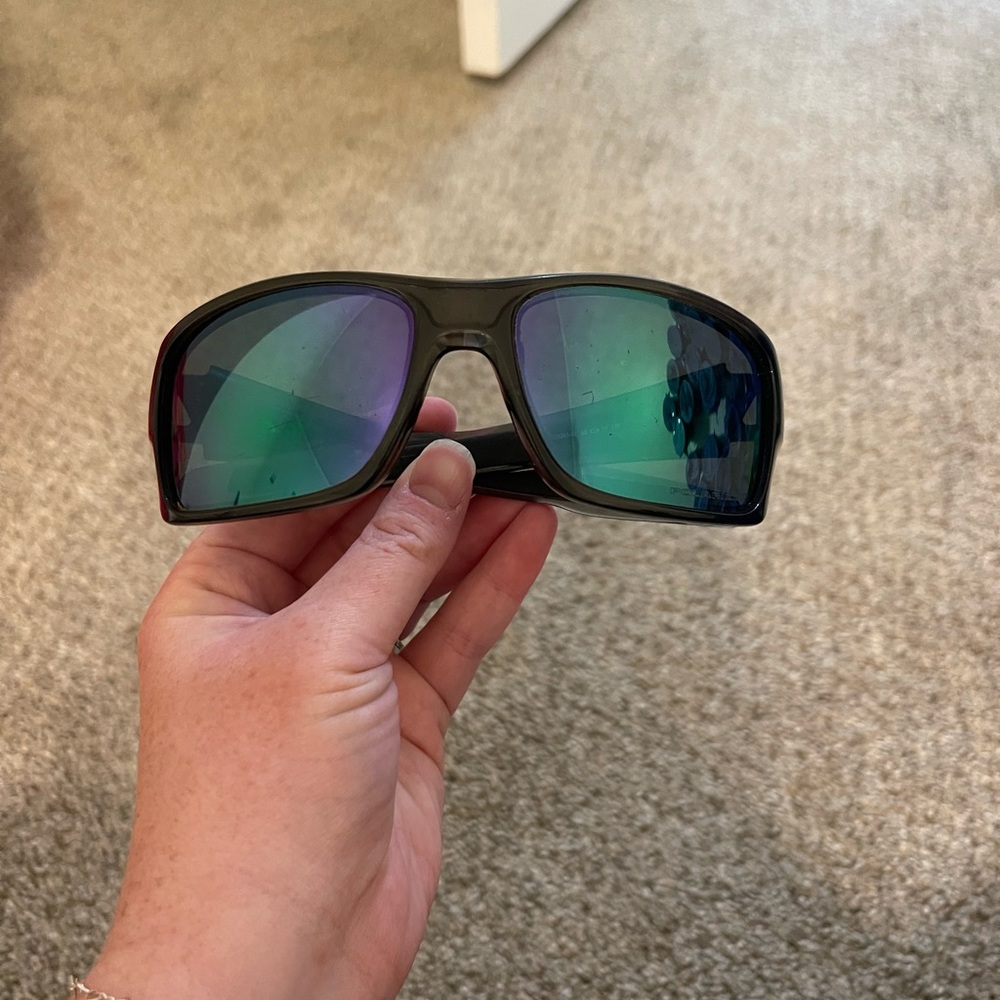 Men’s Oakley Sunglasses